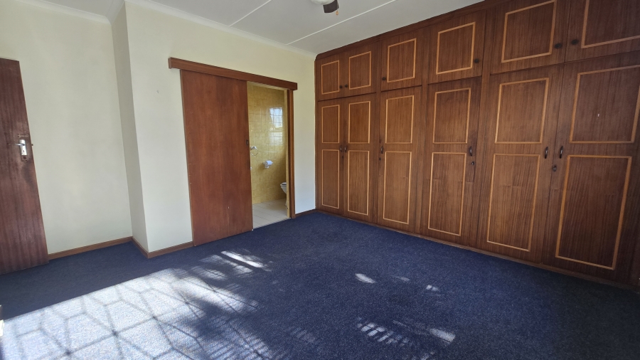 4 Bedroom Property for Sale in Strelitzia Park Eastern Cape